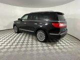Used 2019 Lincoln Navigator Reserve image 3