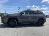 Used 2023 Jeep Cherokee Altitude Lux image 2