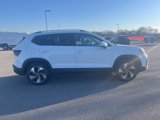 New 2025 Volkswagen Taos SE image 2