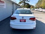 Used 2016 Volkswagen Jetta Sport image 6