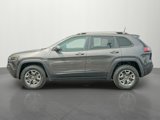 Used 2019 Jeep Cherokee Trailhawk w/ Cold Weather Group image 4