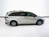 Used 2021 Toyota Sienna XSE w/ XSE Plus Package image 4