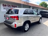 Used 2015 Kia Sorento LX image 5