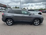 Used 2019 Jeep Cherokee Limited image 2