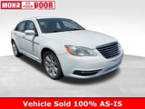Used 2011 Chrysler 200 Touring image 1