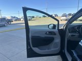 Used 2023 Chrysler Voyager LX image 5