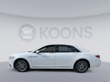 Used 2017 Lincoln Continental Select image 2