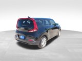 Used 2022 Kia Soul LX image 4