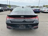 Used 2023 Hyundai Elantra SEL w/ Convenience Package image 3