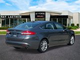 Used 2017 Ford Fusion SE image 5