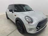 Used 2018 MINI Cooper 2-Door Hardtop image 3