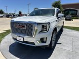 Used 2021 GMC Yukon XL Denali w/ Denali Premium Package image 3