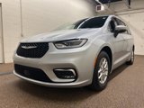 Used 2023 Chrysler Pacifica Touring-L image 5