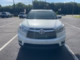 Used 2016 Toyota Highlander XLE image 2