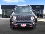 Used 2018 Jeep Renegade Trailhawk image 3