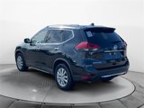 Used 2018 Nissan Rogue SV image 3