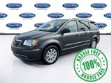 Used 2015 Chrysler Town & Country Touring image 2