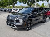 Used 2023 Mitsubishi Outlander SE image 4
