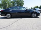 Used 2024 Nissan Altima 2.5 SV image 2