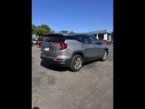 Used 2024 GMC Terrain SLT image 3
