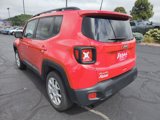 Used 2022 Jeep Renegade Latitude w/ Convenience Group image 3