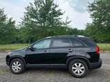Used 2012 Kia Sorento LX w/ Convenience Pkg image 2