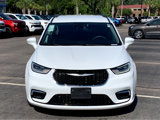 Used 2022 Chrysler Pacifica Touring-L image 2