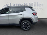 Used 2019 Jeep Compass Trailhawk image 2