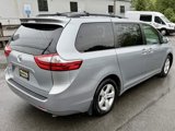 Used 2015 Toyota Sienna LE image 4