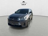 Used 2019 Toyota Highlander LE image 3
