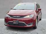 Used 2019 Chrysler Pacifica Touring-L image 4