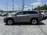 Used 2018 Toyota Highlander Limited image 4
