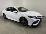 Used 2023 Toyota Camry SE image 1