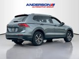 Used 2018 Volkswagen Tiguan SEL image 2