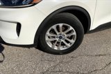 Certified 2020 Ford Escape SE image 4