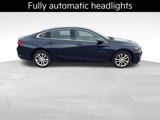 Used 2018 Chevrolet Malibu LT image 3