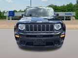 Used 2023 Jeep Renegade Latitude image 3