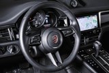 Certified 2024 Porsche Macan image 4
