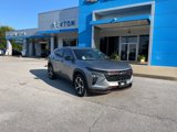 Used 2025 Chevrolet Trax RS w/ Driver Confidence Package image 2