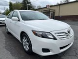 Used 2011 Toyota Camry LE image 3