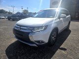 Used 2017 Mitsubishi Outlander GT image 3