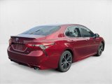 Certified 2018 Toyota Camry SE image 5