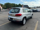 Used 2014 Volkswagen Tiguan SE image 5