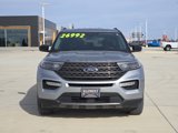 Used 2022 Ford Explorer XLT image 2