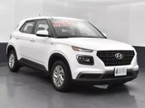 Used 2024 Hyundai Venue SE image 2