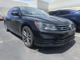 Used 2018 Volkswagen Passat 2.0T R-Line image 2