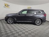 Used 2022 BMW X5 xDrive40i w/ Premium Package image 4