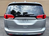 Used 2017 Chrysler Pacifica Touring-L Plus image 5