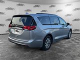Used 2017 Chrysler Pacifica Touring-L image 5