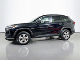 Used 2022 Toyota RAV4 XLE w/ Convenience Package image 3